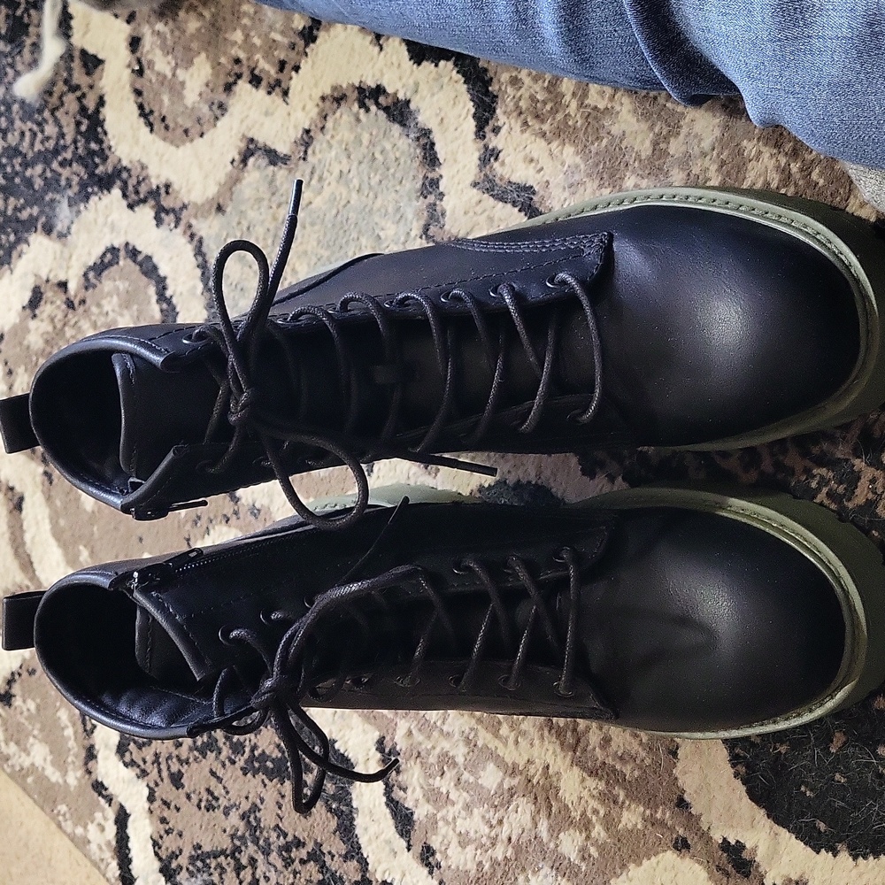 Madden Girl Black Boot with Green Sole Size 9